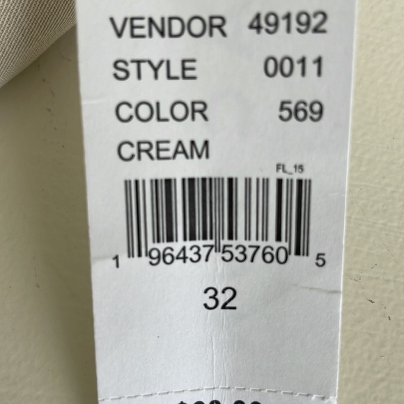 Pacsun men’s khaki pleated shorts size 32 NWT & exterior zipper pocket - Picture 5 of 5